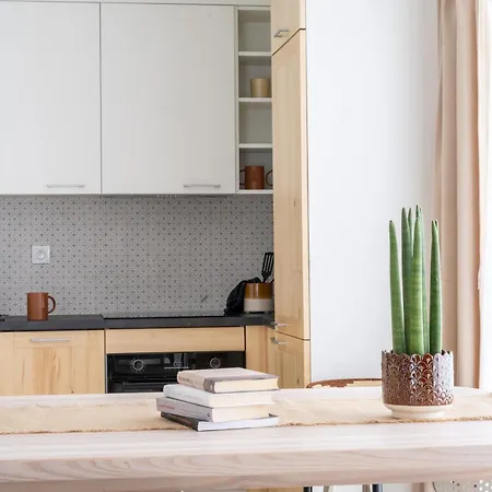 Apartment Aziza