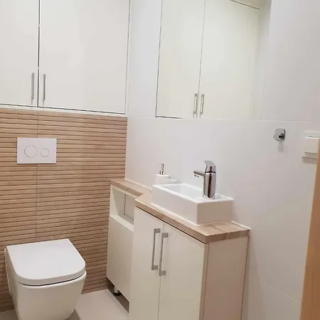 Aziza Apartment *